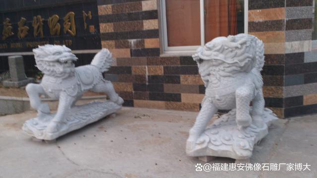 详解：最佳摆放点与注意事项龙8囯际石雕麒麟安放位置(图2)